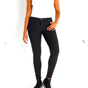 Brand NEW Anatomie black stretch jean.